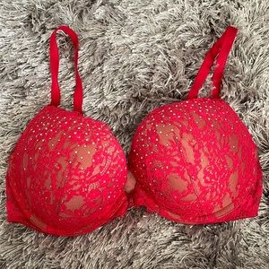 Victorias Secret Very Sexy Push-Up Pink Lace Bra